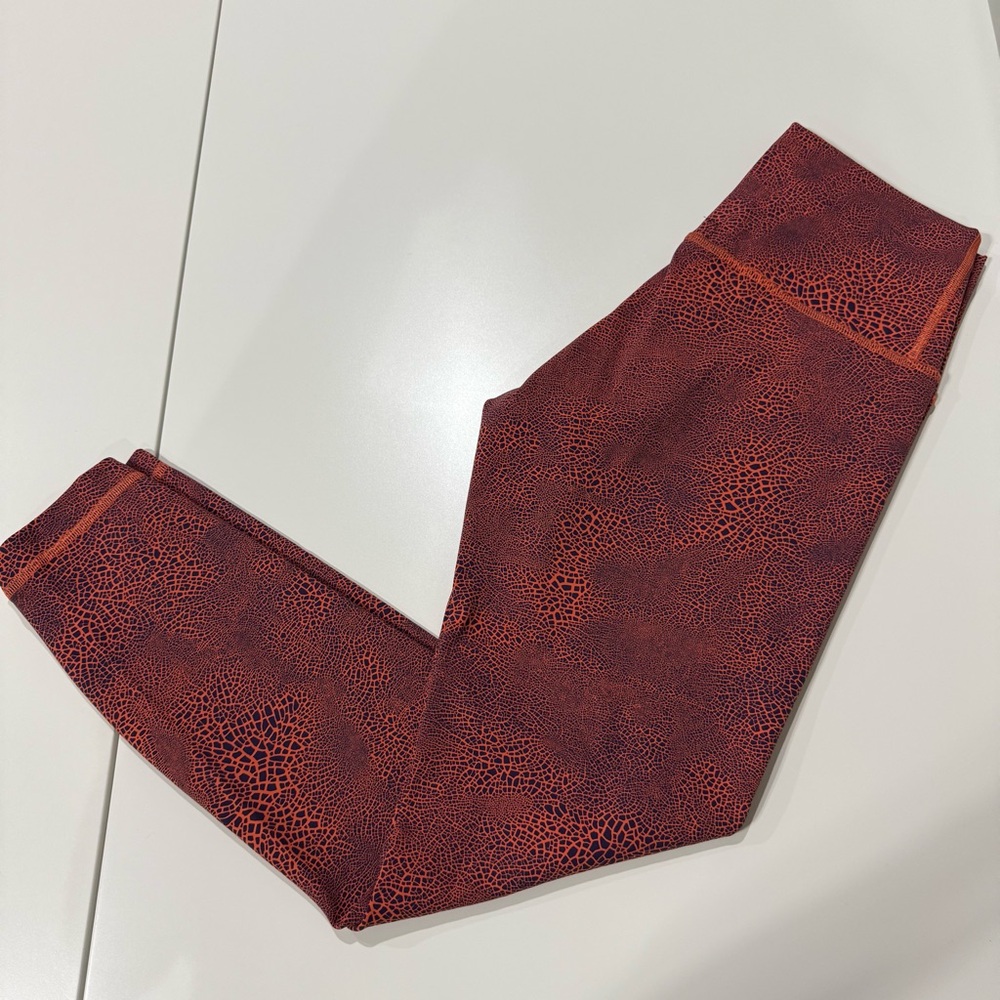 Lululemon Wunder Train High-Rise Tight 25" Size 8